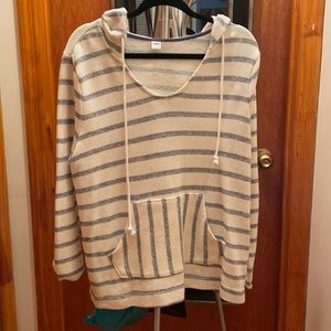BEACH STYLE HOODIE - LARGE